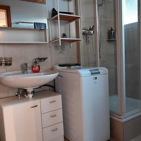 Oeschinensee 7min / Interlaken 20min / Parkplatz 아파트 Kandergrund