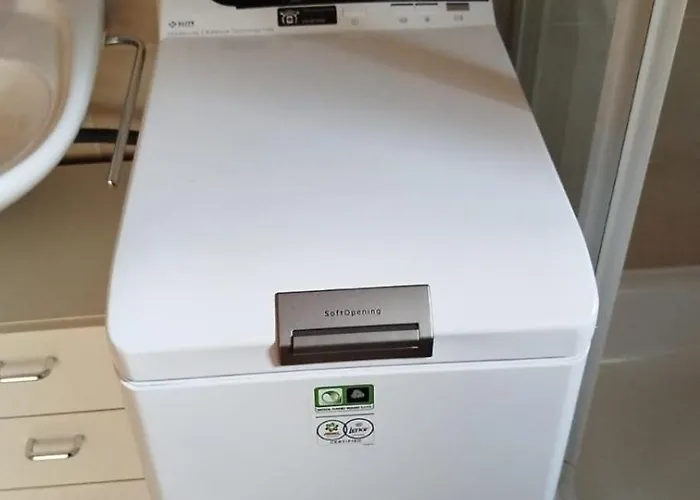 Oeschinensee 7min / Interlaken 20min / Parkplatz *