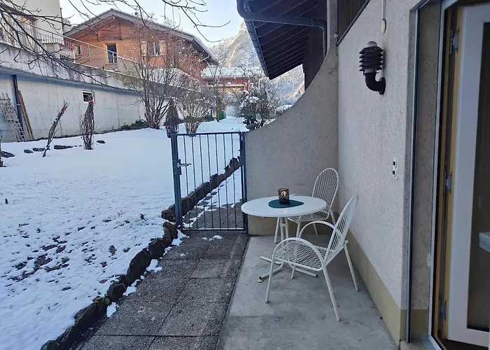 Oeschinensee 7min / Interlaken 20min / Parkplatz * Kandergrund