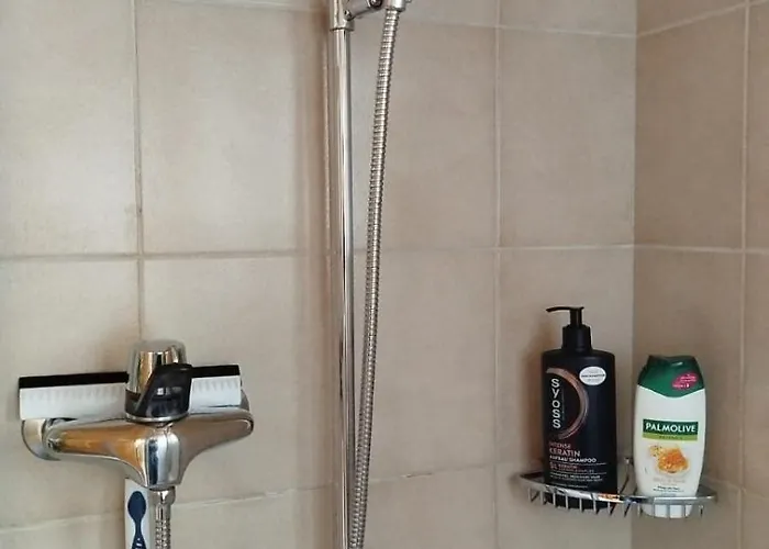 Oeschinensee 7min / Interlaken 20min / Parkplatz *