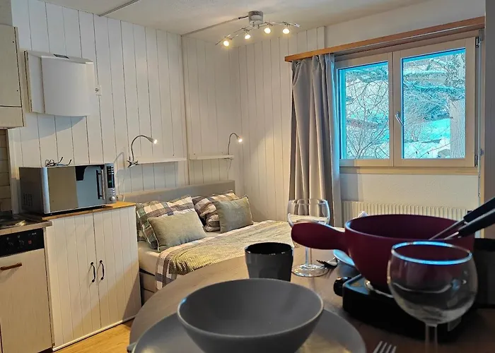 Oeschinensee 7min / Interlaken 20min / Parkplatz *