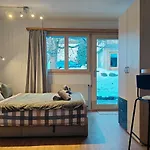 Oeschinensee 7min / Interlaken 20min / Parkplatz Διαμέρισμα