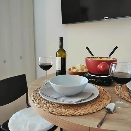 Διαμέρισμα Oeschinensee 7min / Interlaken 20min / Parkplatz *